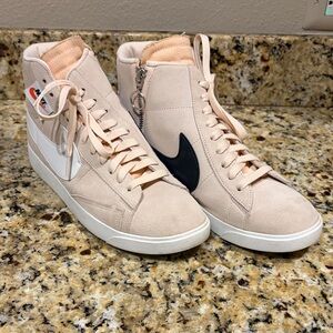 Women's High-Top Nikes